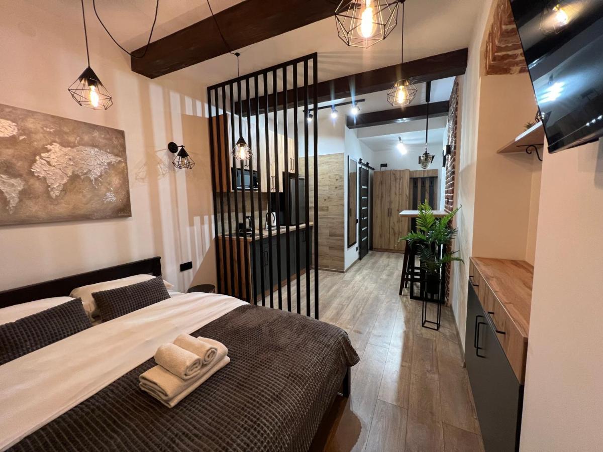 Cozy Loft На Староєврейській 24 リヴィウ エクステリア 写真